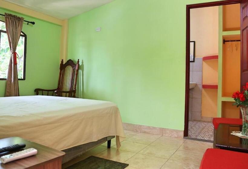 مبيت وإفطار Hostal San Antonio