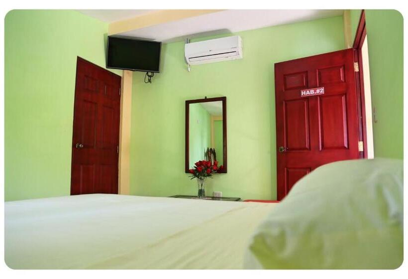 مبيت وإفطار Hostal San Antonio