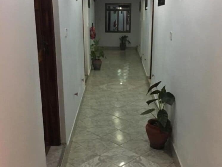 تختخواب و صبحانه Kutetere Motel