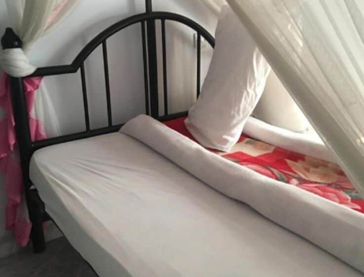 تختخواب و صبحانه Kutetere Motel