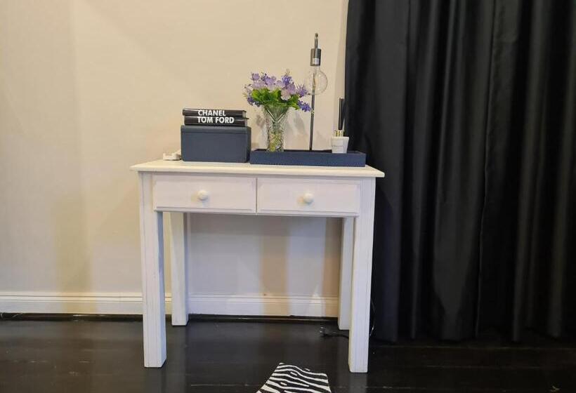 Bed and Breakfast Smithgrove Guesthouse