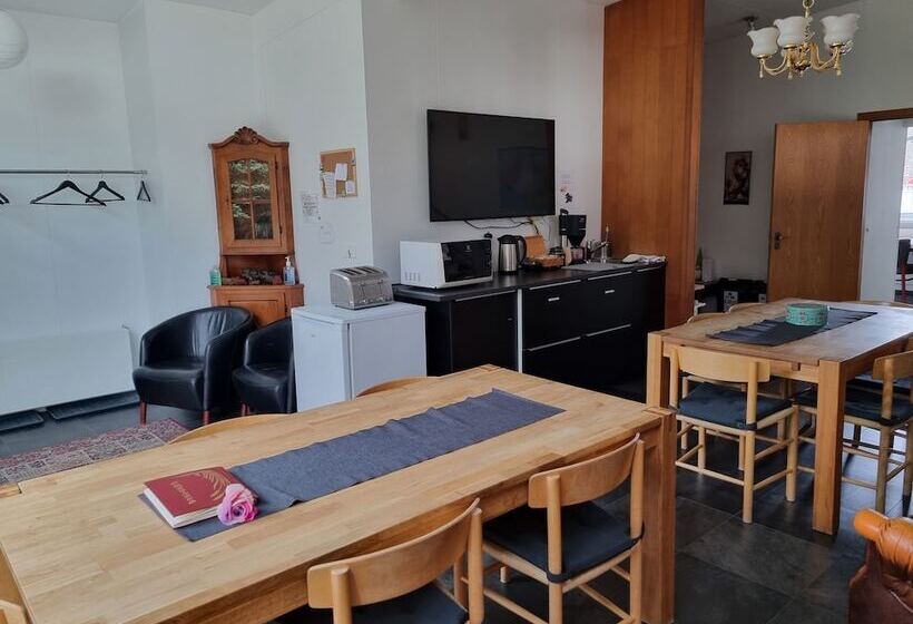 تختخواب و صبحانه Spói Guesthouse