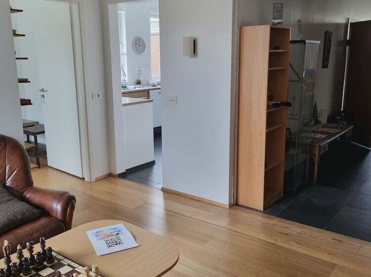 تختخواب و صبحانه Spói Guesthouse