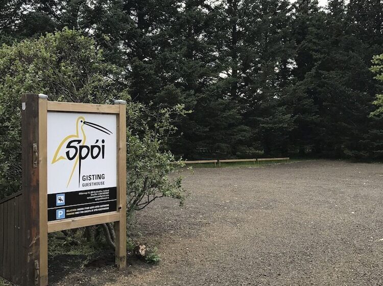 تختخواب و صبحانه Spói Guesthouse