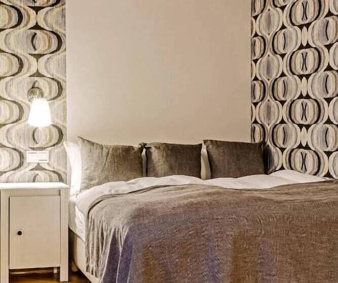 تختخواب و صبحانه The Cream