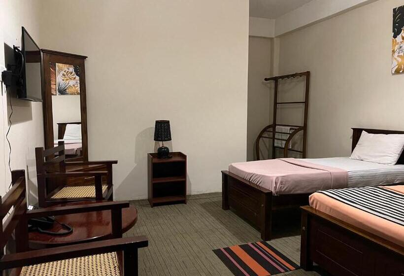 Hill Cool Hotel & Restaurant