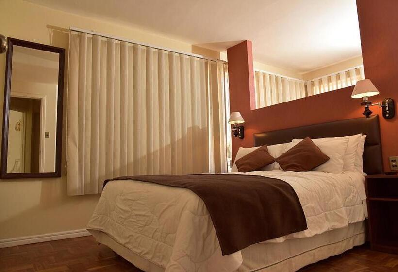 مسافرخانه Bolivian Rooms & Suites