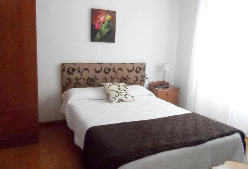 هتل Abrego Reinosa