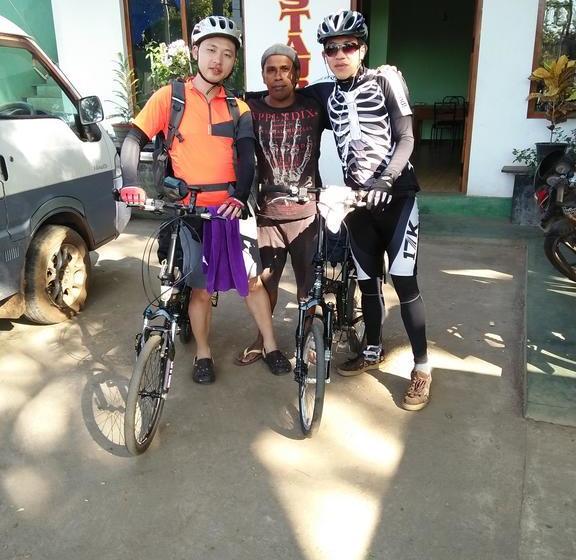 Отель Athina & Restaurant