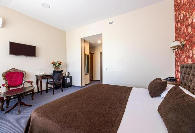 هتل Atostogų Parkas