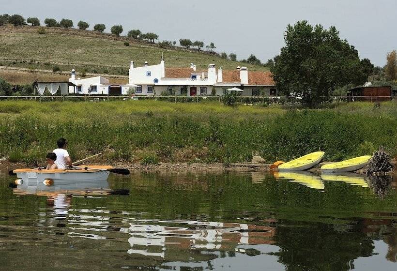 فندق Casas De Juromenha