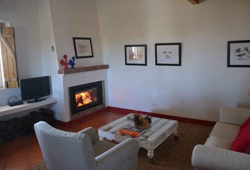 فندق Casas De Juromenha