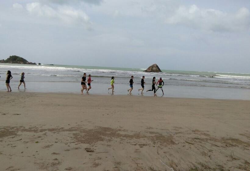 Отель Crystal Oceanic