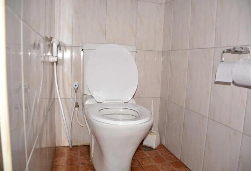 Отель 3 Degrees