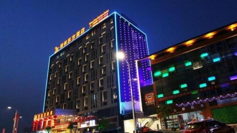 فندق Greentree Eastern Zigong Huashang International City Huichuan Road