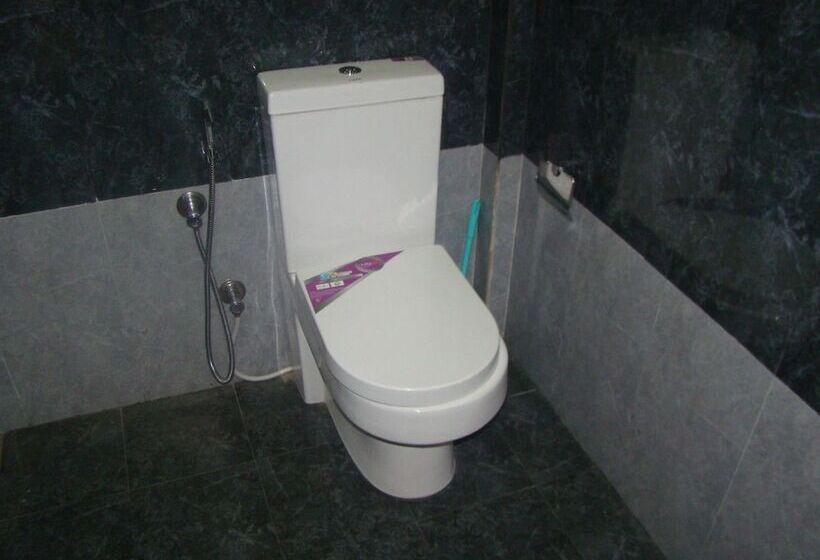 Отель Nadun Rest