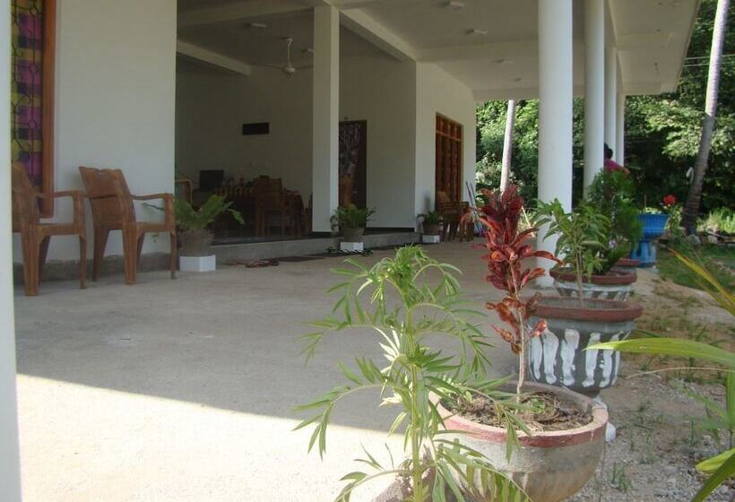 Отель Nadun Rest