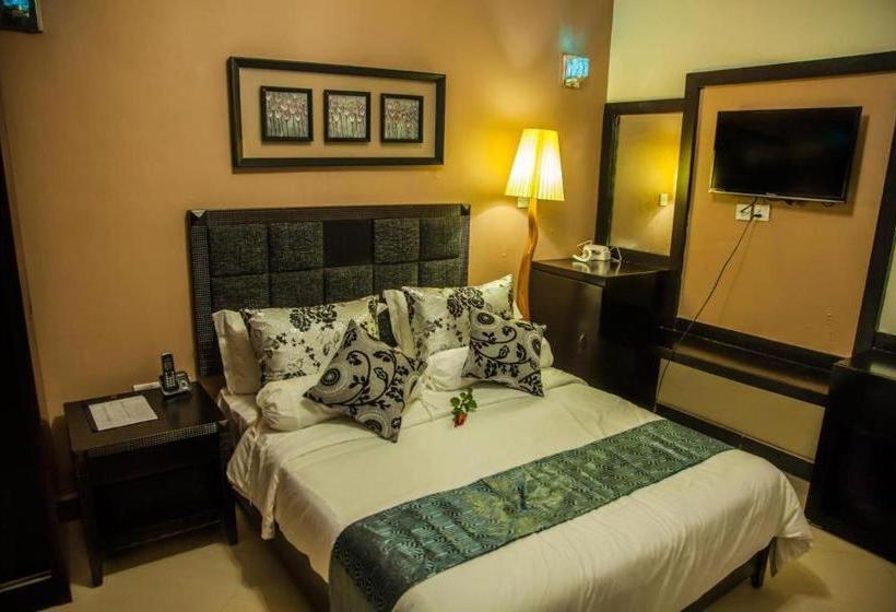 בית מלון כפרי Naf Beach   Mtwara