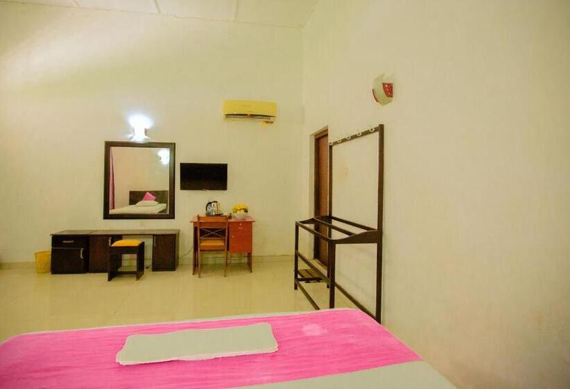 Отель Rest House Hambantota
