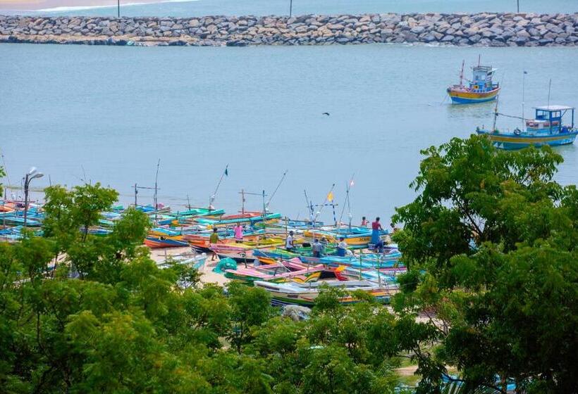 Отель Rest House Hambantota