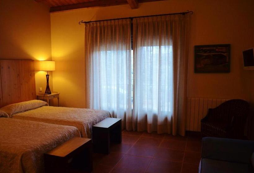 فندق ريفى Rural Los Manzanos