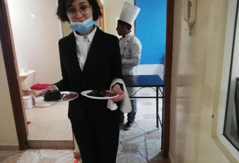 هتل School Ersat Azrou