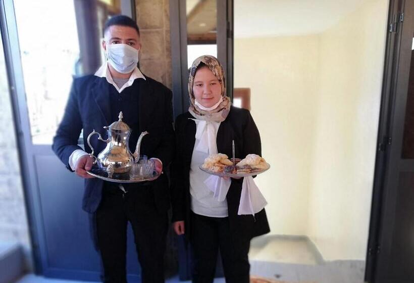 هتل School Ersat Azrou