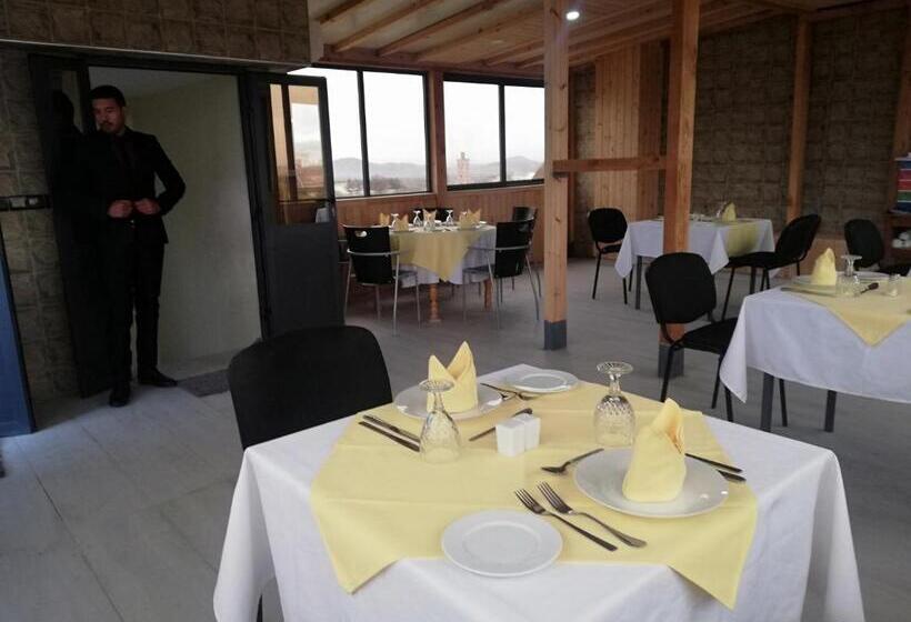 هتل School Ersat Azrou