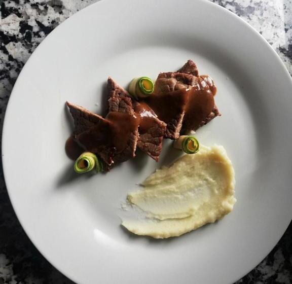 فندق School Ersat Azrou