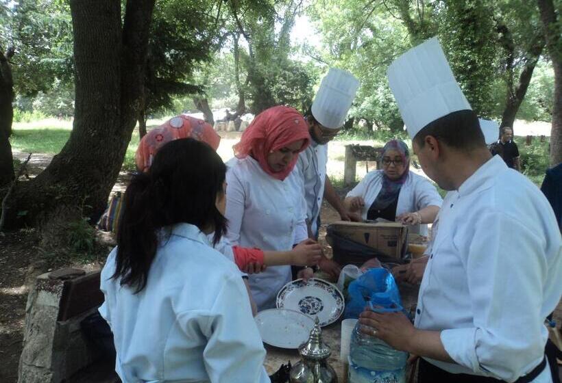 هتل School Ersat Azrou