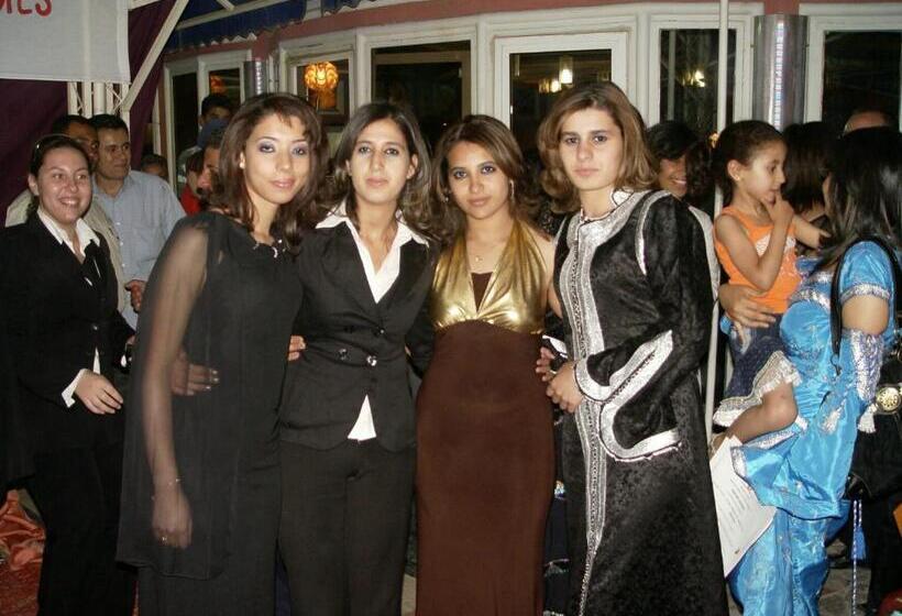 هتل School Ersat Azrou