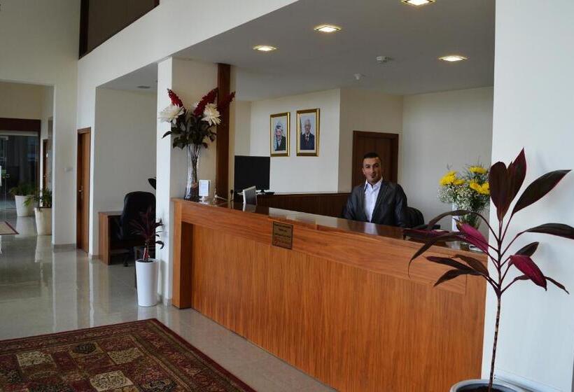 هتل Taybeh Golden