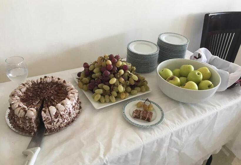 هتل Taybeh Golden