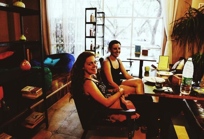 Leshan Haiyun International Youth Hostel