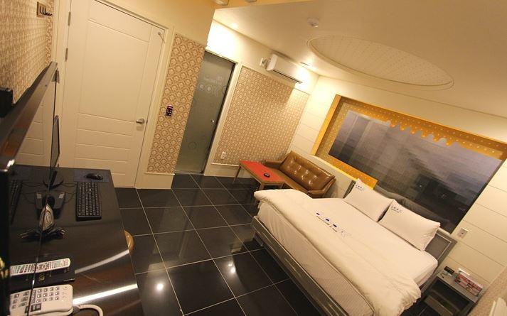 فندق على الطريق Evian