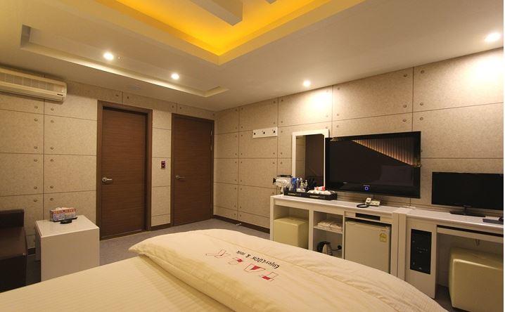 فندق على الطريق Evian