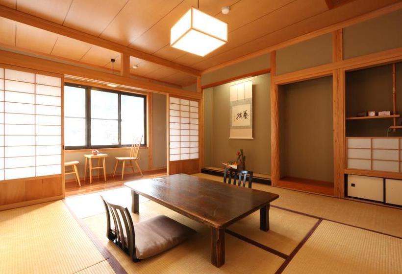 Marucho Ryokan