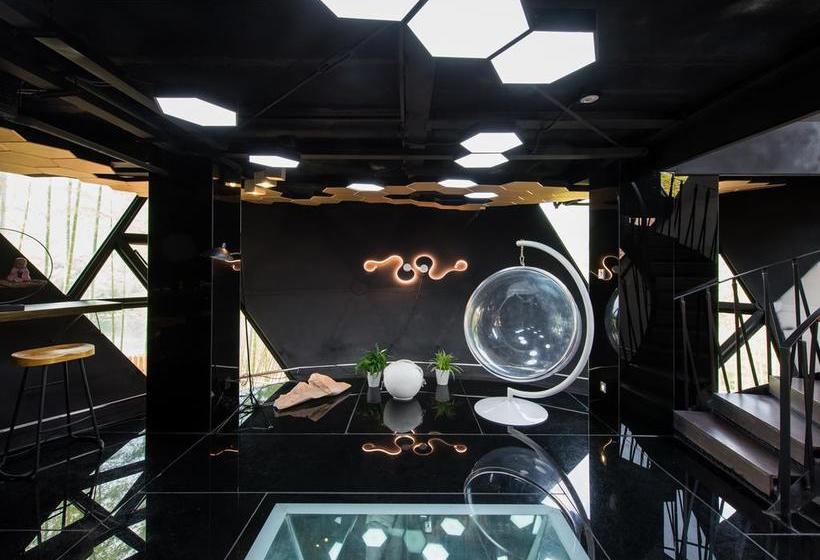 אתר נופש Planet Zero Retreat