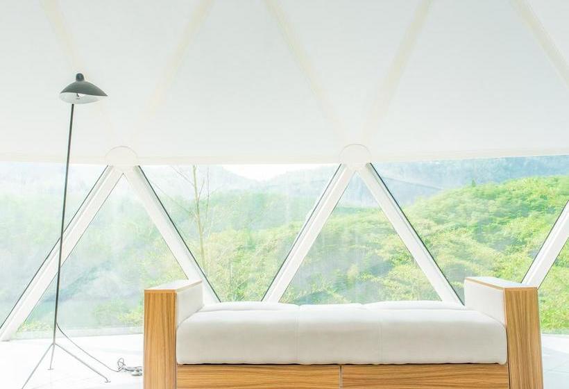 אתר נופש Planet Zero Retreat