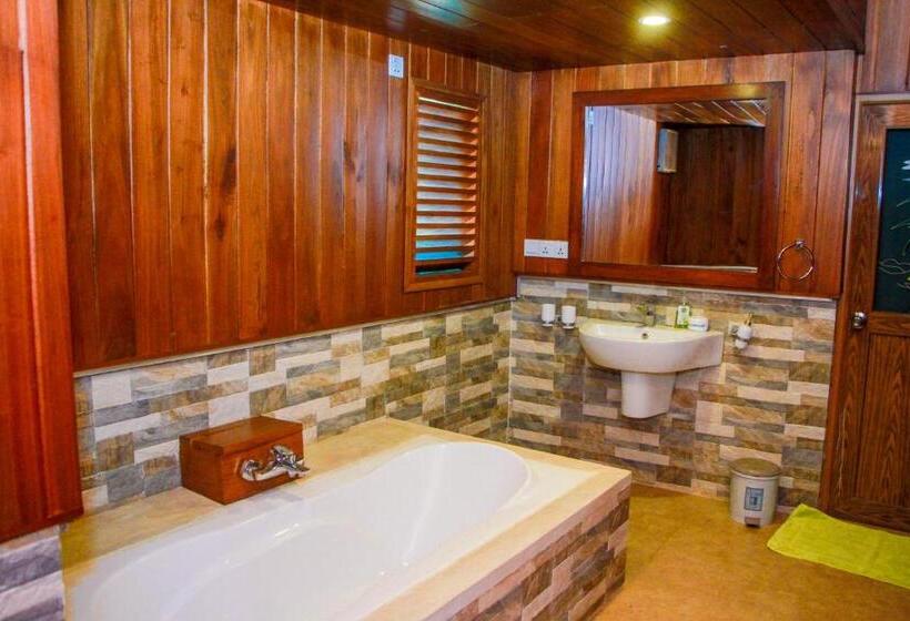 Sigiriya Water Cottage