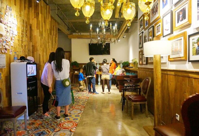 Sonderia Hostel & Bar   Lazybones Hostel