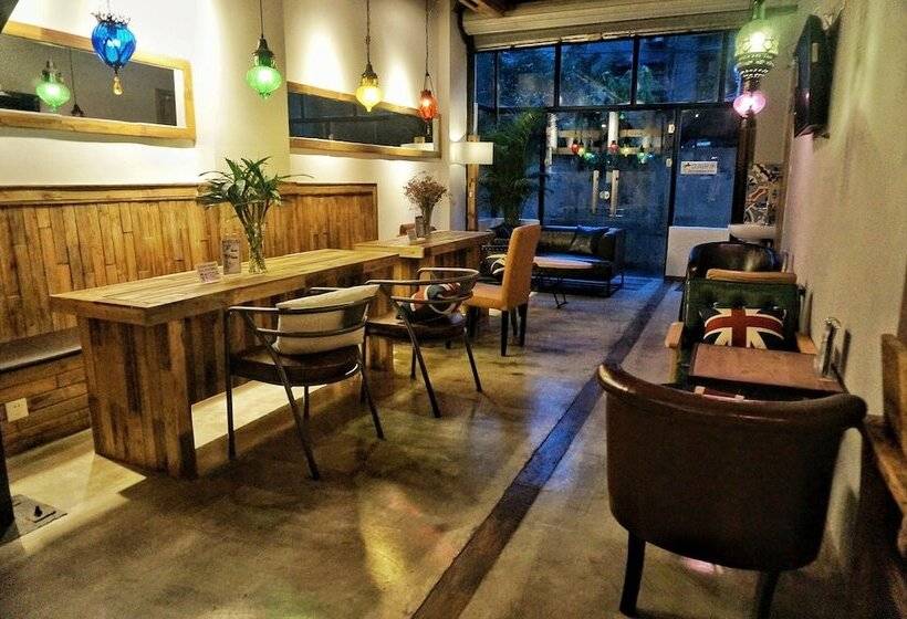 Sonderia Hostel & Bar   Lazybones Hostel