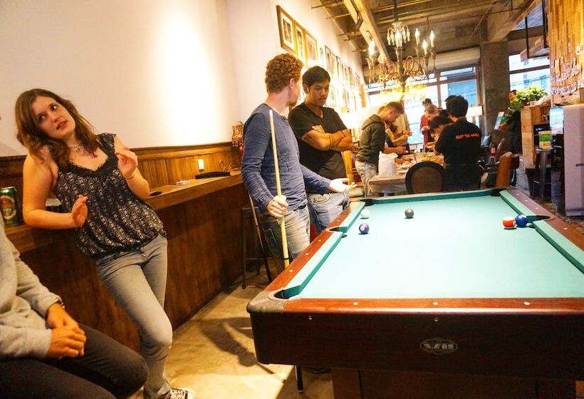 Sonderia Hostel & Bar   Lazybones Hostel