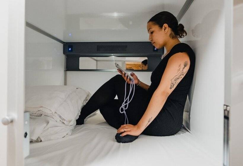 호스텔 Capsule Hotel Nyhavn63