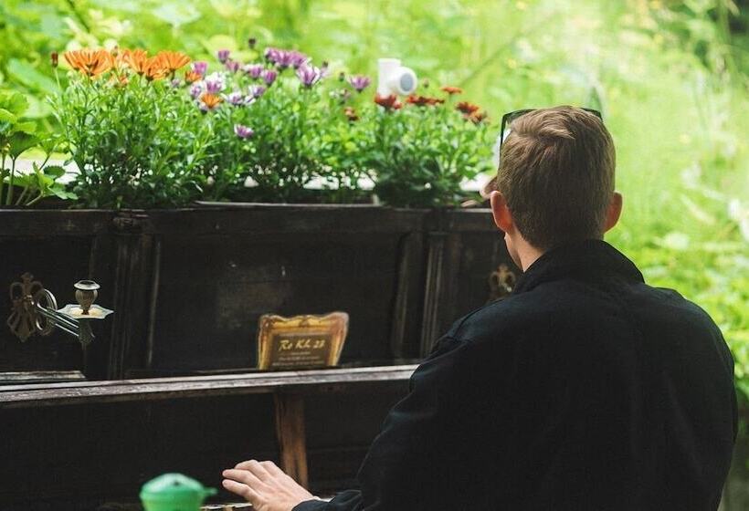 ユースホステル Fredensborg Vandrerhjem, I Kongens Baghave