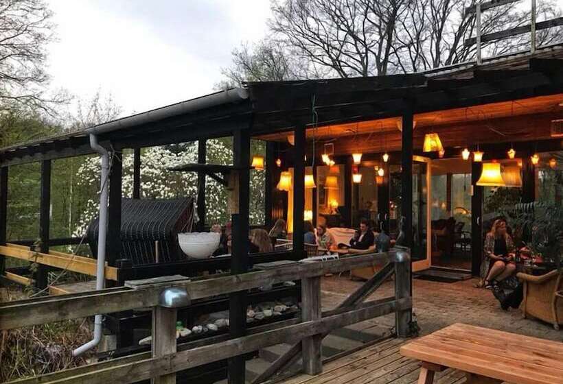 ユースホステル Fredensborg Vandrerhjem, I Kongens Baghave