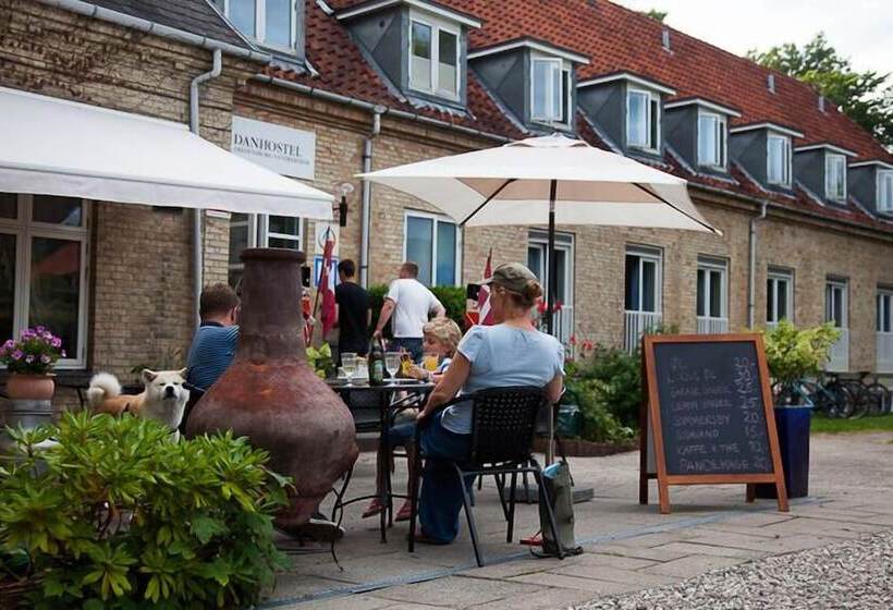 ユースホステル Fredensborg Vandrerhjem, I Kongens Baghave