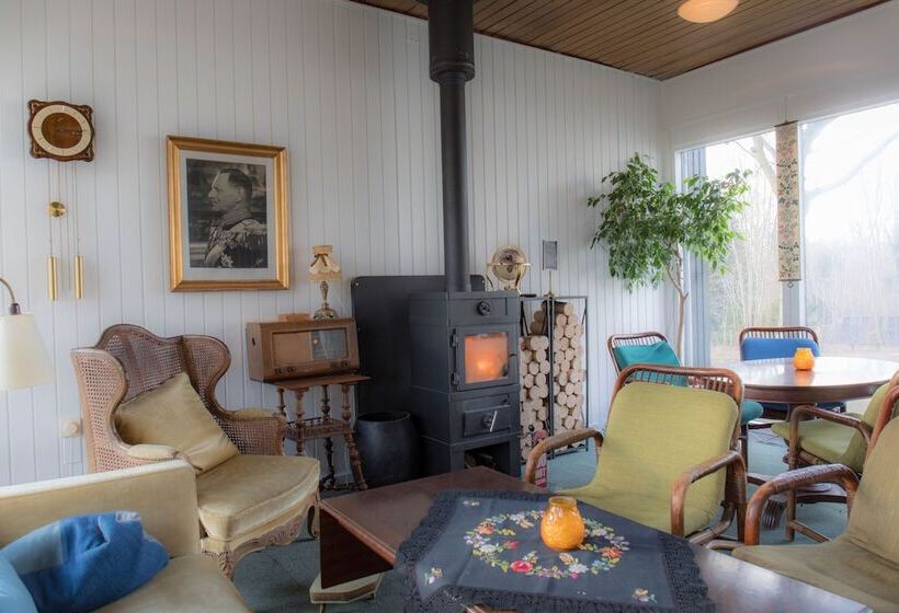 ユースホステル Fredensborg Vandrerhjem, I Kongens Baghave