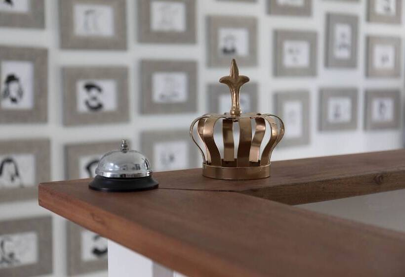 ユースホステル Fredensborg Vandrerhjem, I Kongens Baghave