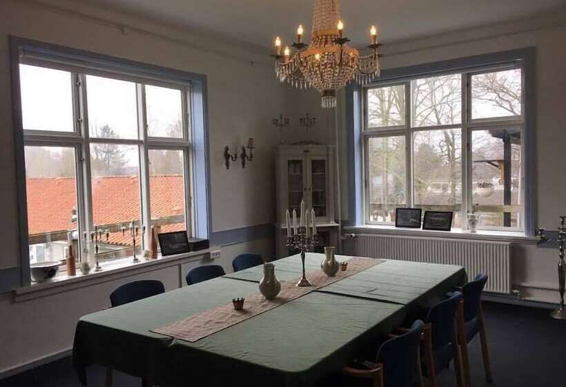 ユースホステル Fredensborg Vandrerhjem, I Kongens Baghave